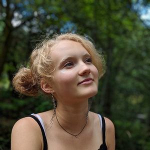 Meet your Posher, Joy